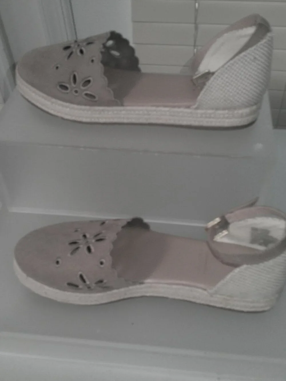 LC Lauren Conrad Espadrille Flats Ankle Strap Taupe Floral Cutout Size 10M